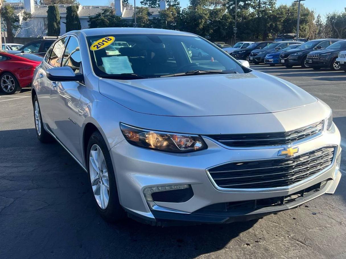 CHEVROLET MALIBU 2018 1G1ZD5ST7JF156639 image