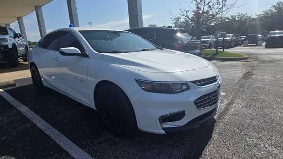 CHEVROLET MALIBU 2018 1G1ZD5ST9JF123111 image