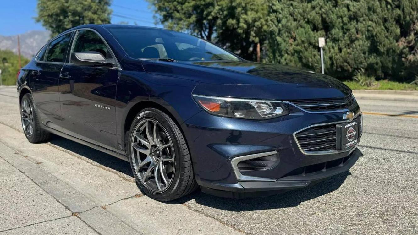 CHEVROLET MALIBU 2018 1G1ZB5STXJF117730 image