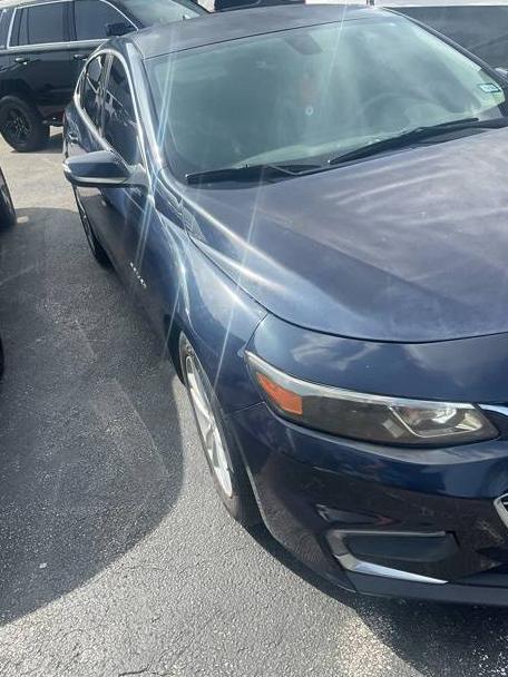 CHEVROLET MALIBU 2018 1G1ZD5ST1JF128027 image