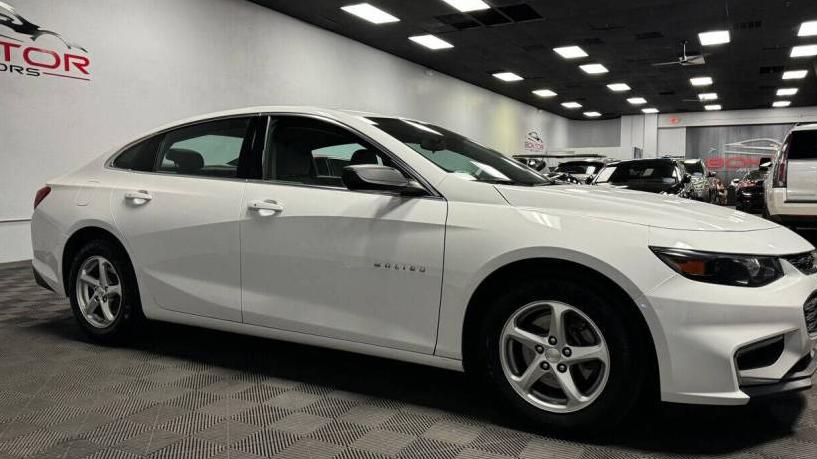 CHEVROLET MALIBU 2018 1G1ZB5ST1JF269105 image