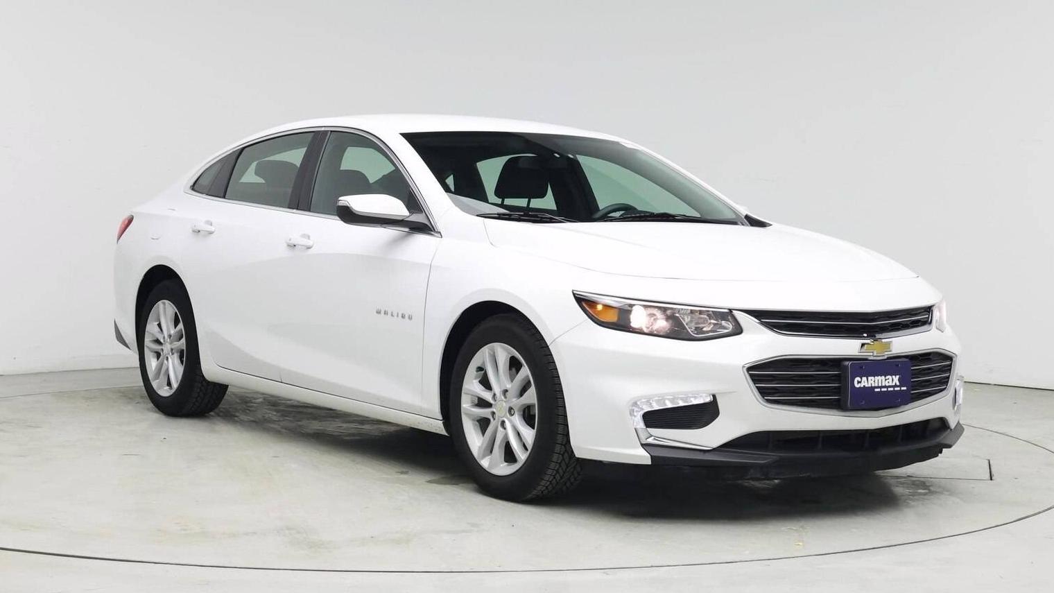 CHEVROLET MALIBU 2018 1G1ZD5ST1JF113818 image