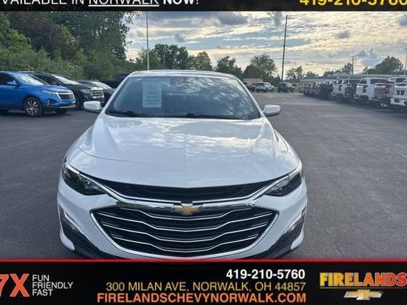 CHEVROLET MALIBU 2021 1G1ZC5ST3MF087519 image