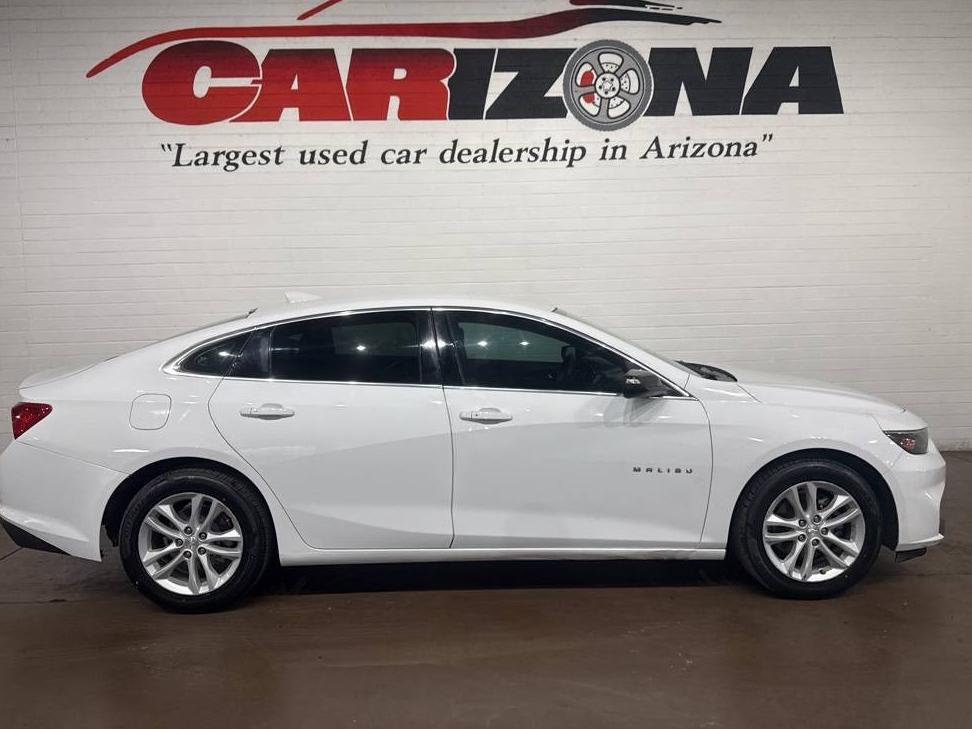 CHEVROLET MALIBU 2017 1G1ZE5ST8HF137136 image