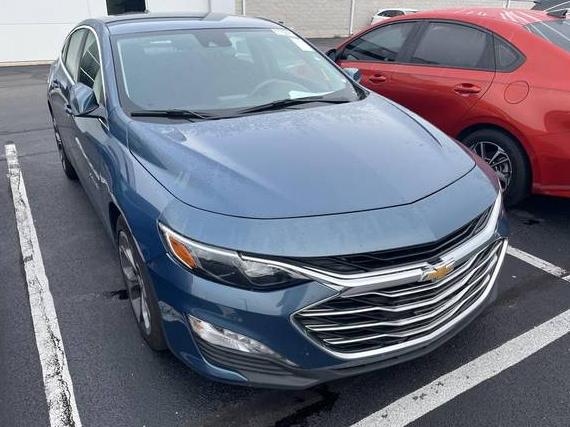 CHEVROLET MALIBU 2024 1G1ZD5STXRF228560 image