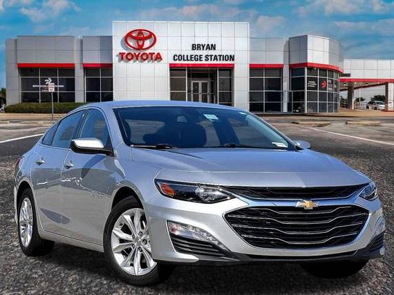 CHEVROLET MALIBU 2022 1G1ZD5ST2NF127149 image