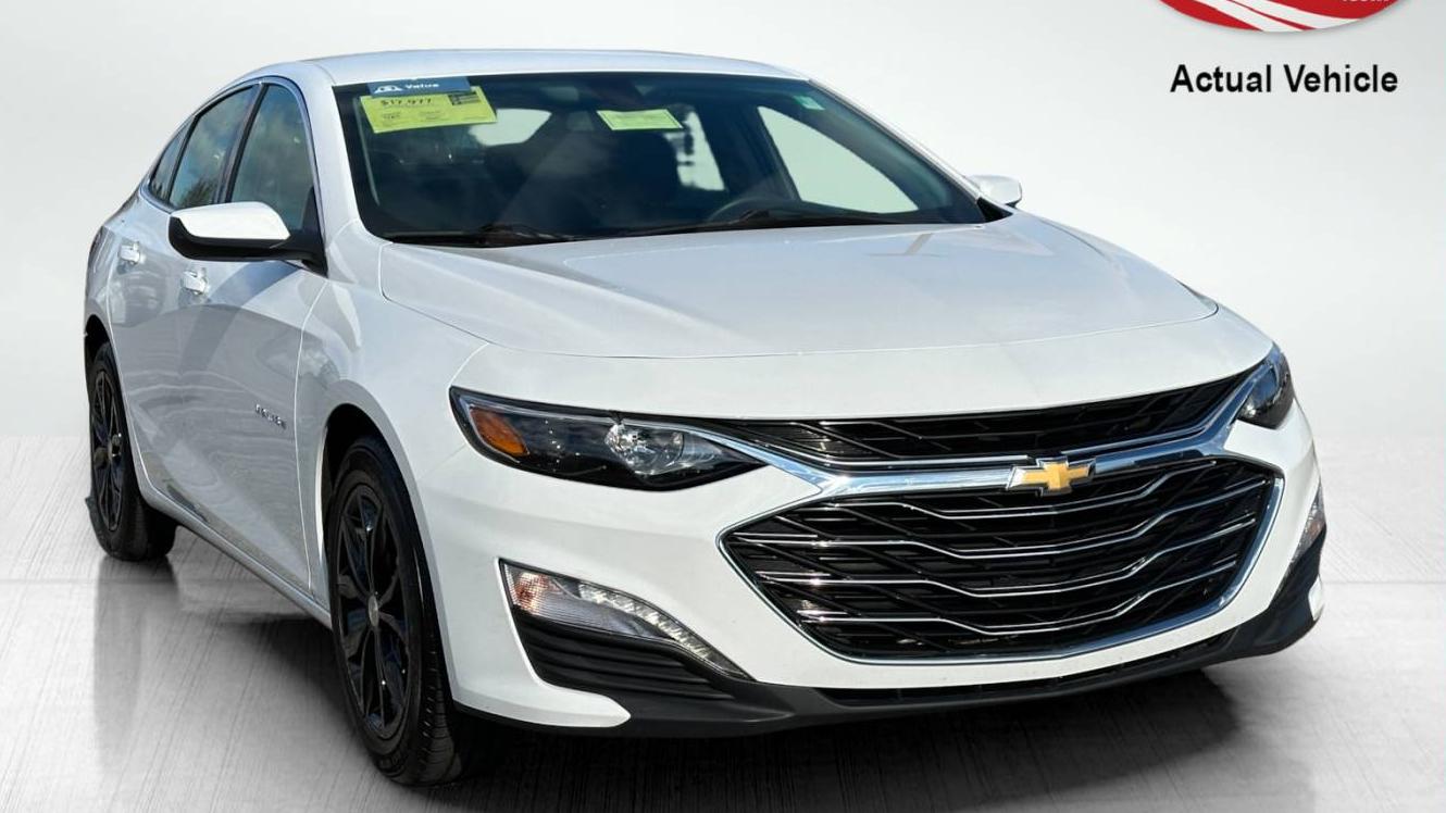 CHEVROLET MALIBU 2022 1G1ZD5ST5NF130076 image