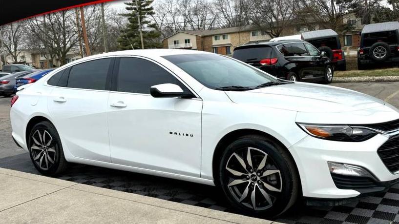 CHEVROLET MALIBU 2022 1G1ZG5ST9NF203439 image