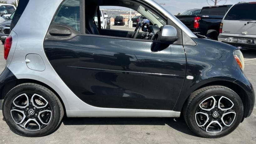 SMART FORTWO 2016 WMEFJ5DA1GK060148 image