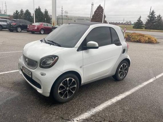 SMART FORTWO 2016 WMEFJ5DA1GK045293 image SMART FORTWO 2016 WMEFJ5DA1GK045293 image