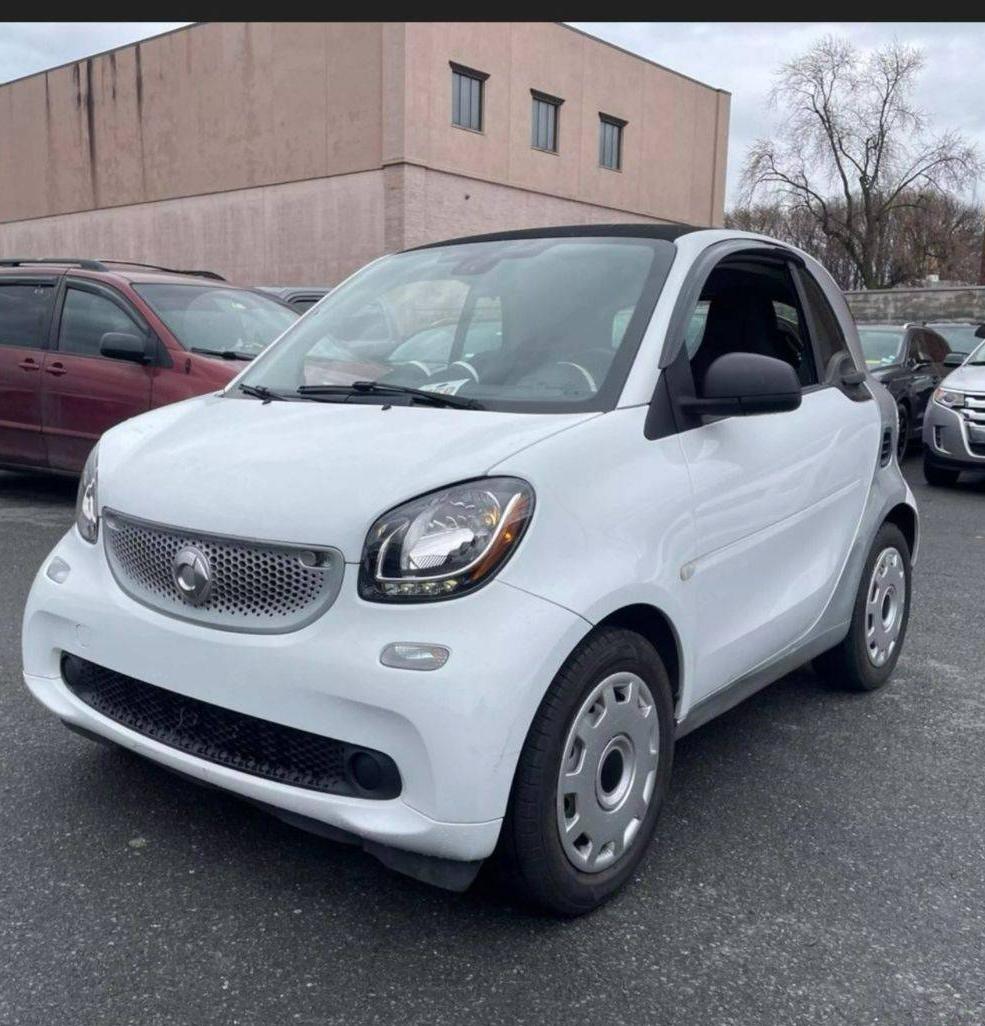 SMART FORTWO 2017 WMEFJ5DA5HK169763 image SMART FORTWO 2017 WMEFJ5DA5HK169763 image