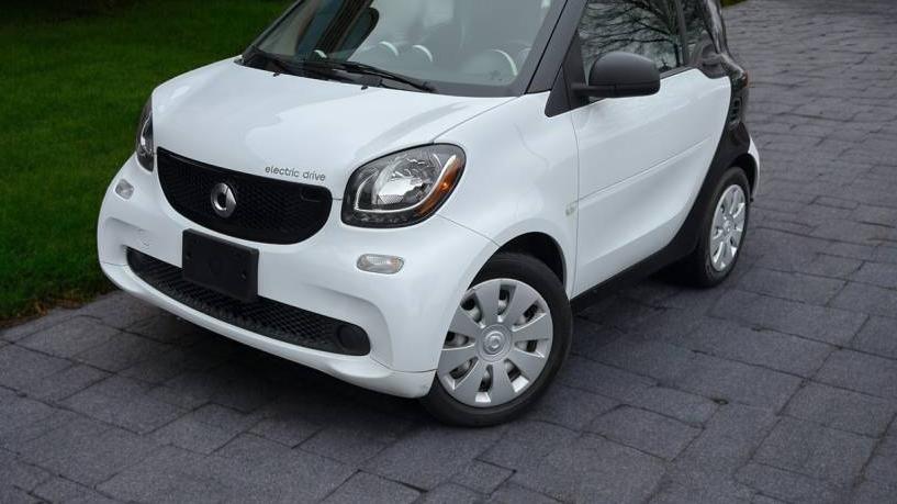 SMART FORTWO 2017 WMEFJ9BA3HK228898 image SMART FORTWO 2017 WMEFJ9BA3HK228898 image