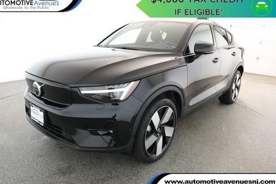 VOLVO C40 2023 YV4ED3GMXP2044958 image