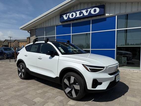 VOLVO C40 2023 YV4ED3GM1P2053936 image