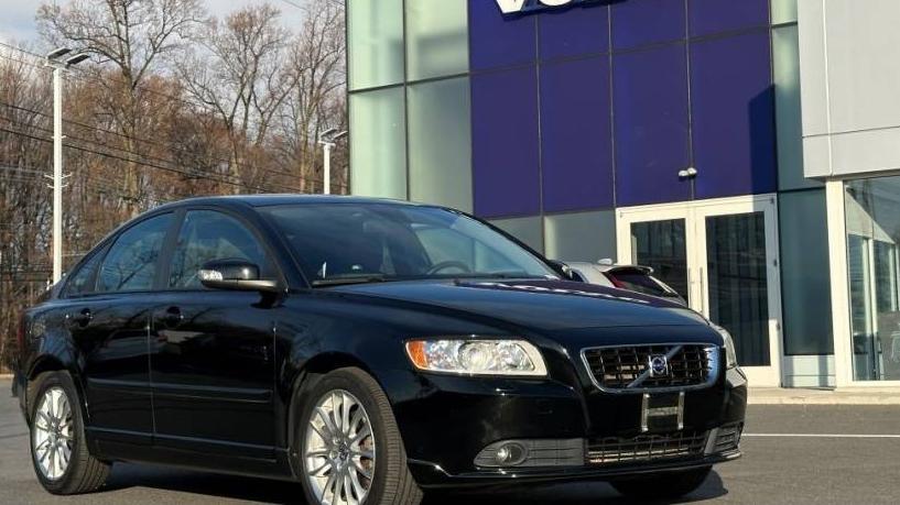 VOLVO S40 2010 YV1382MS4A2512048 image