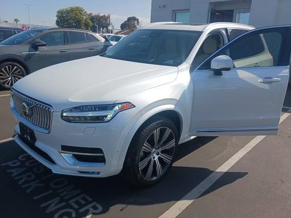 VOLVO XC90 2023 YV40621A1P1943016 image