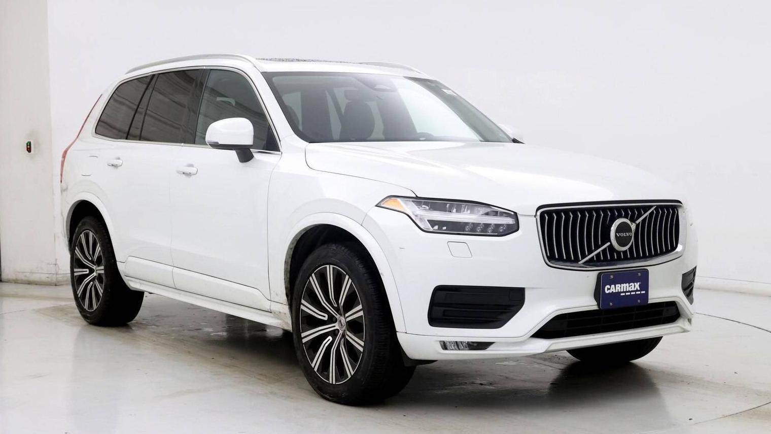 VOLVO XC90 2023 YV4L12PV9P1905233 image