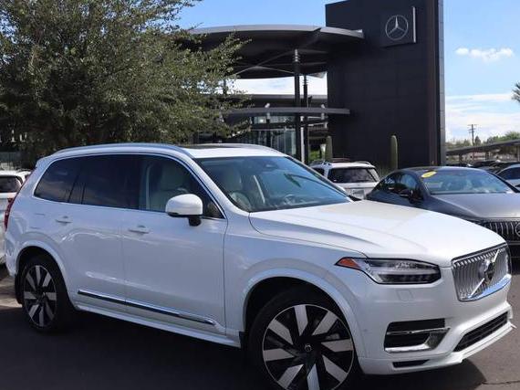 VOLVO XC90 2023 YV4H60CA1P1951458 image