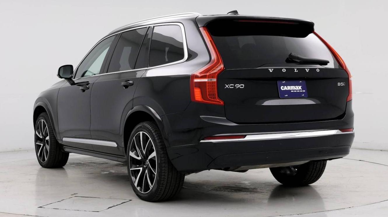 VOLVO XC90 2024 YV4L12PE3R1226111 image