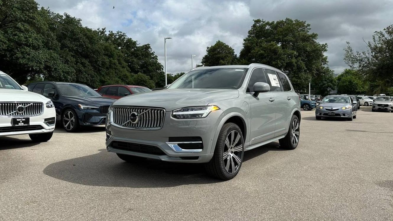 VOLVO XC90 2024 YV4H60LE1R1254135 image