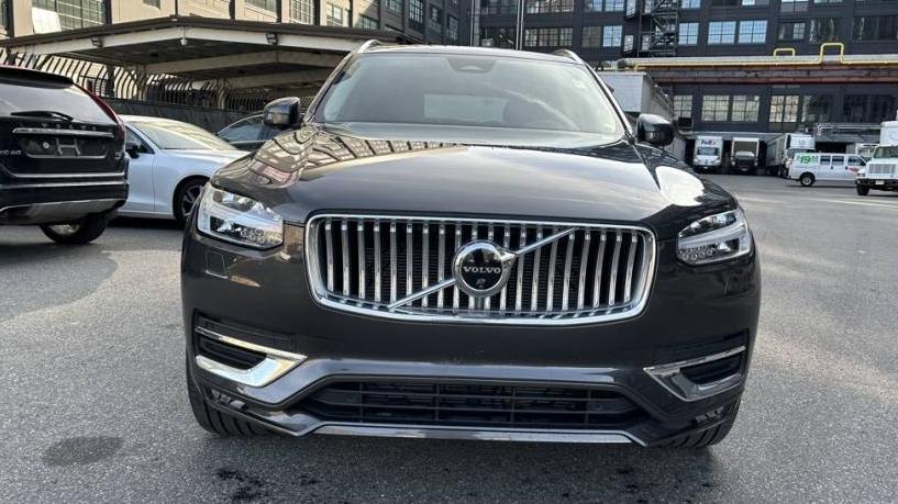 VOLVO XC90 2024 YV4L12PE8R1229618 image