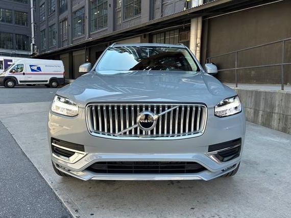 VOLVO XC90 2025 YV4M12PJ0S1337593 image