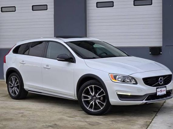 VOLVO V60CC 2016 YV4612HK0G1012644 image VOLVO V60CC 2016 YV4612HK0G1012644 image