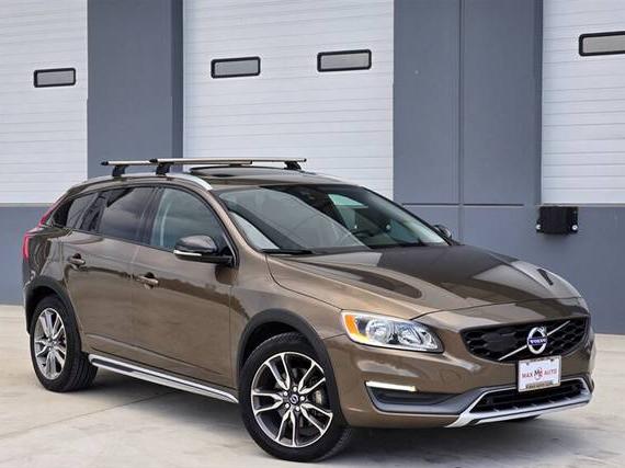 VOLVO V60CC 2016 YV4612HK3G1014386 image