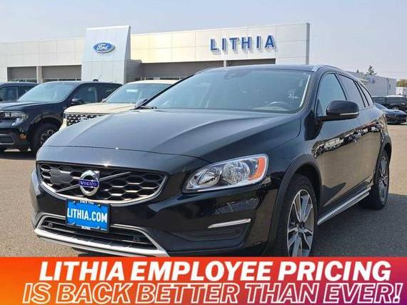 VOLVO V60CC 2018 YV440MWKXJ2055205 image VOLVO V60CC 2018 YV440MWKXJ2055205 image