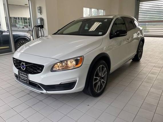 VOLVO V60CC 2018 YV440MWK1J2059627 image VOLVO V60CC 2018 YV440MWK1J2059627 image