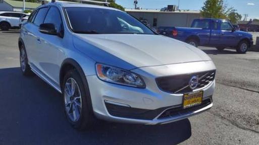 VOLVO V60CC 2018 YV440MWK7J2050107 image