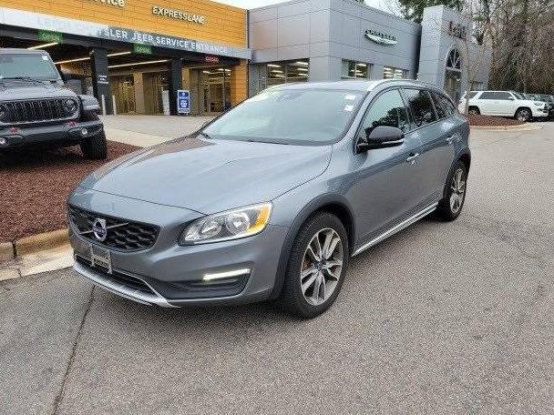 VOLVO V60CC 2018 YV440MWK9J2042381 image