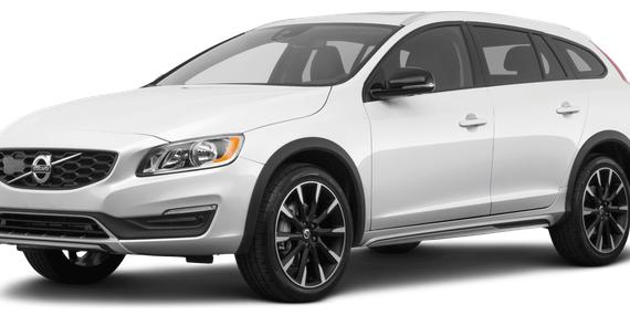 VOLVO V60CC 2018 YV440MWK6J2054942 image VOLVO V60CC 2018 YV440MWK6J2054942 image