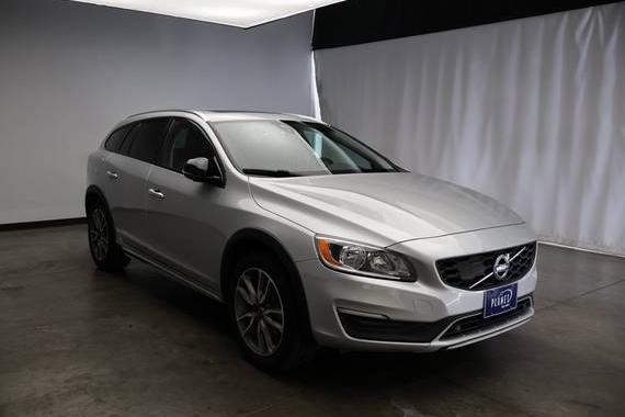 VOLVO V60CC 2018 YV440MWK3J2058754 image