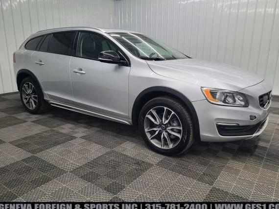 VOLVO V60CC 2018 YV440MWK7J2053668 image