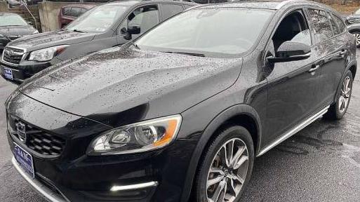 VOLVO V60CC 2018 YV440MWK6J2042841 image