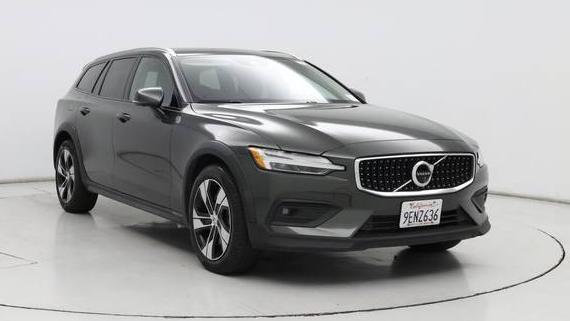 VOLVO V60CC 2021 YV4102WK2M1069357 image