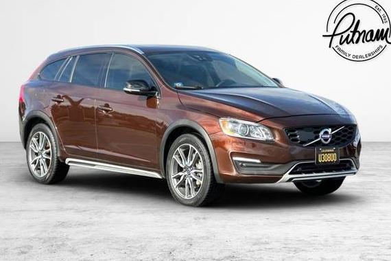 VOLVO V60CC 2017 YV440MWM0H1034896 image