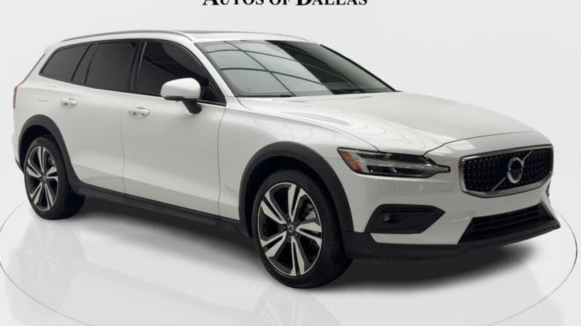 VOLVO V60CC 2024 YV4L12WY0R1136622 image