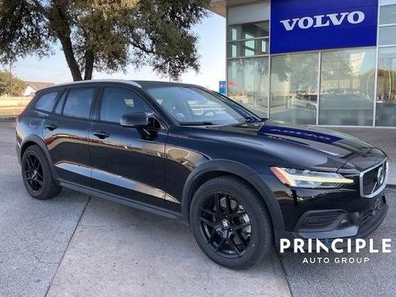 VOLVO V60CC 2020 YV4102WK1L1047882 image VOLVO V60CC 2020 YV4102WK1L1047882 image