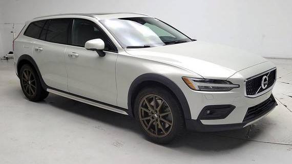 VOLVO V60CC 2020 YV4102WK8L1035289 image