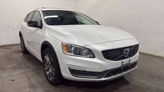 VOLVO V60CC 2015 YV4612HM0F1000624 image