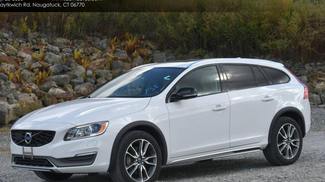 VOLVO V60CC 2015 YV4612HM3F1000276 image