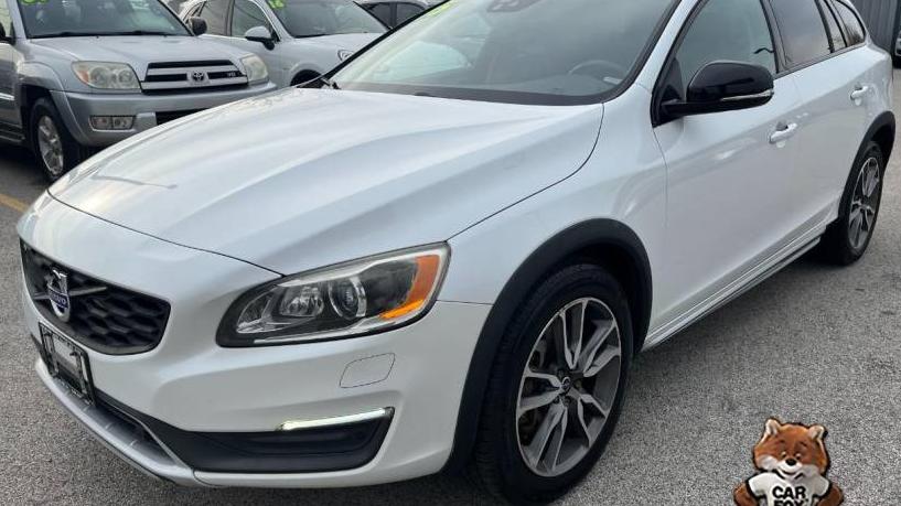 VOLVO V60CC 2015 YV4612HMXF1000047 image