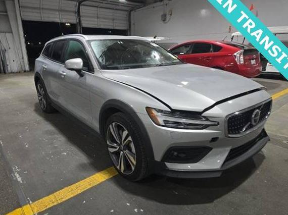 VOLVO V60CC 2025 YV4L12WK8S2149341 image VOLVO V60CC 2025 YV4L12WK8S2149341 image