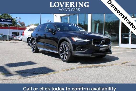 VOLVO V60CC 2025 YV4L12WL5S2145725 image