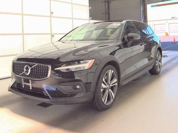 VOLVO V60CC 2025 YV4L12WK3S2149070 image VOLVO V60CC 2025 YV4L12WK3S2149070 image