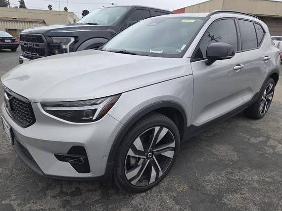 VOLVO XC40 2023 YV4L12UX4P2019305 image