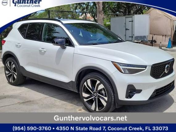 VOLVO XC40 2023 YV4L12UW6P2051258 image