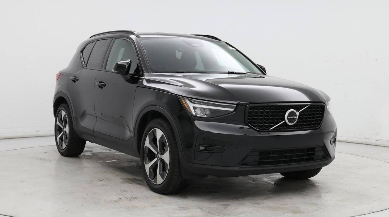 VOLVO XC40 2023 YV4K92HX0P2964427 image